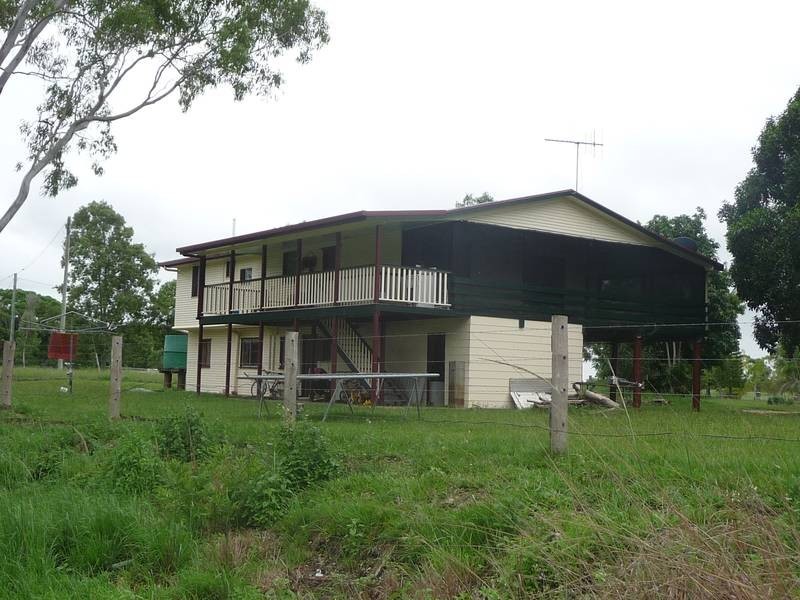 102 RIVER ROAD, Buxton QLD 4660