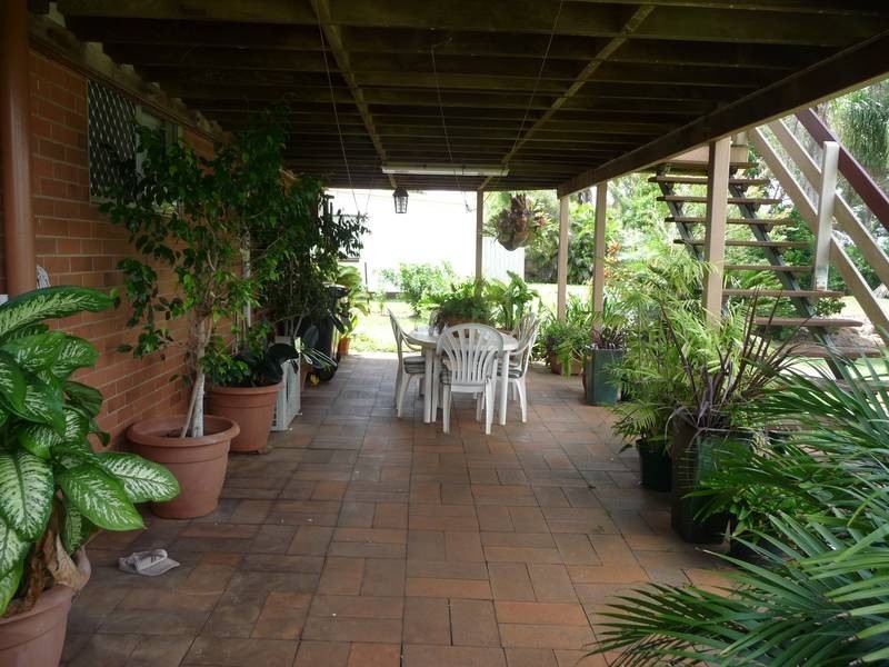 220 Churchill Street, Childers QLD 4660