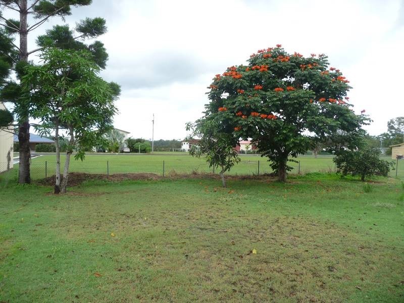 12 Homann Street,, Buxton QLD 4660