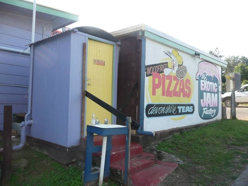 29399 Bruce Highway, Apple Tree Creek QLD 4660