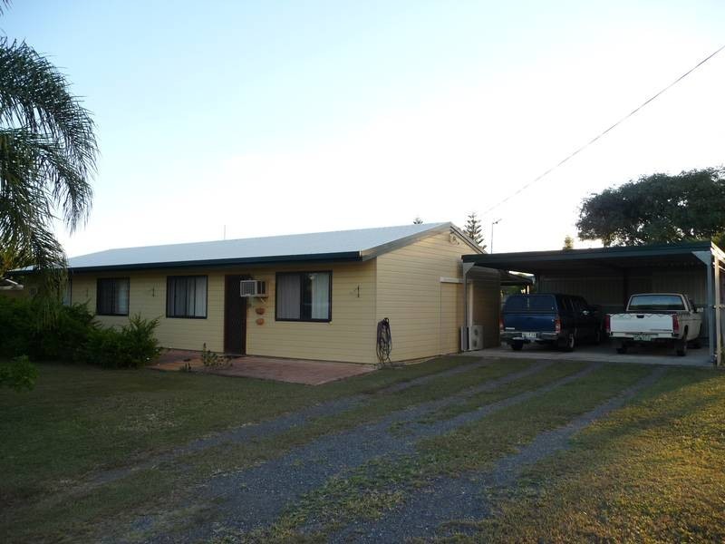 9 Exhibition Street, Biggenden QLD 4621