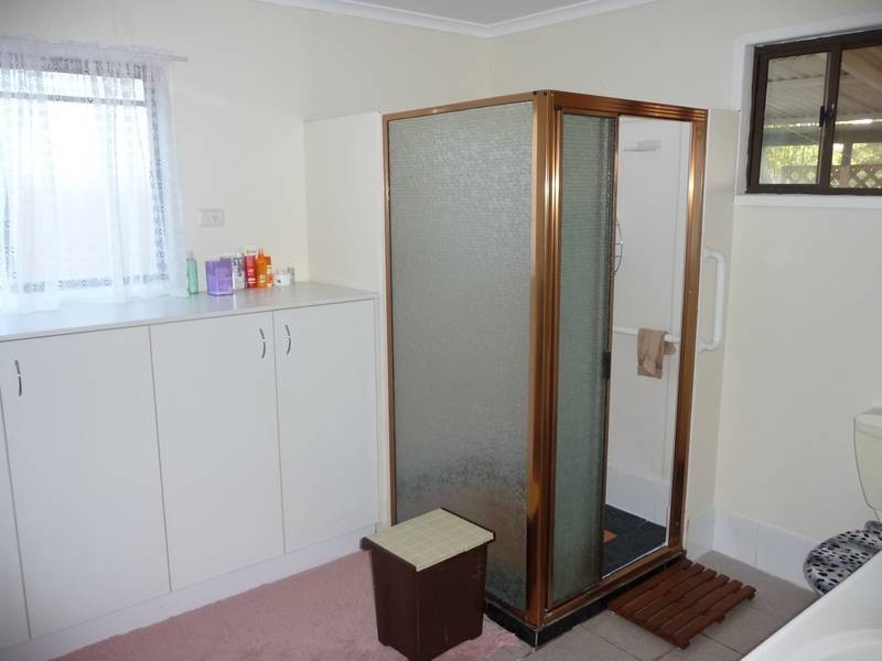 9 Exhibition Street, Biggenden QLD 4621