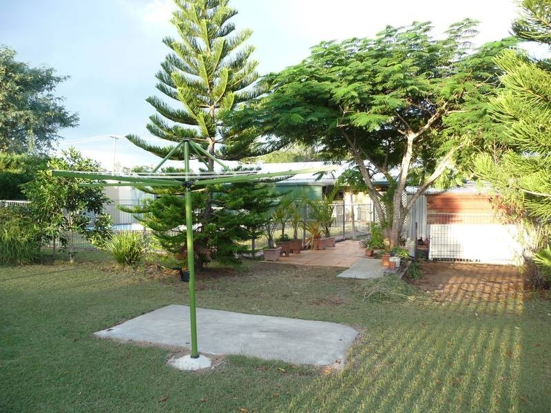 9 Exhibition Street, Biggenden QLD 4621