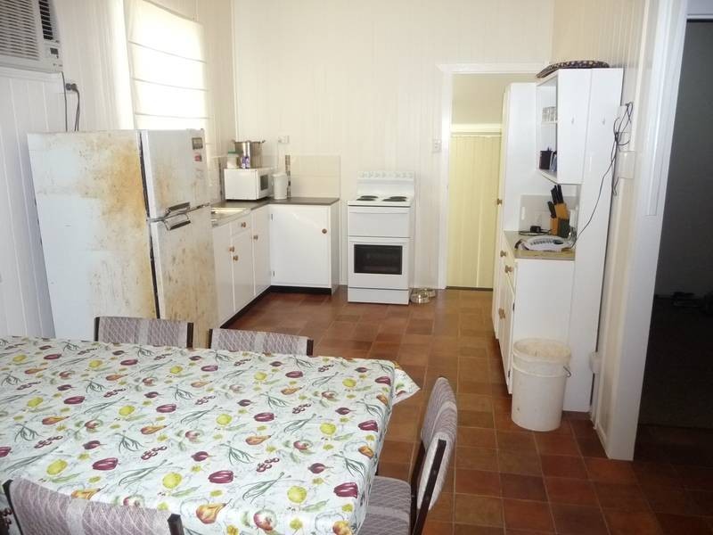 19 Burrum Street, Buxton QLD 4660