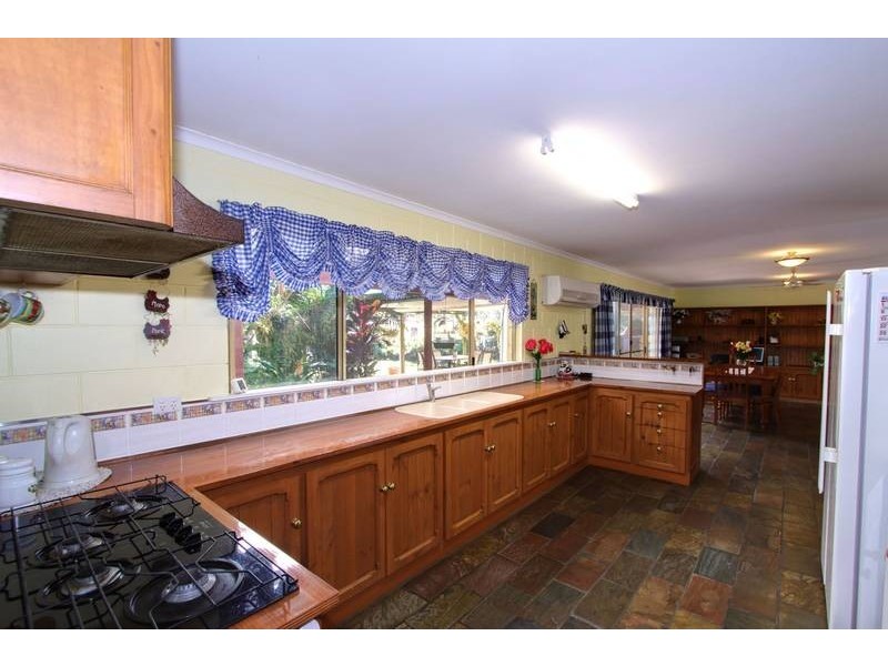 64 Grevillea Drive, Redridge QLD 4660