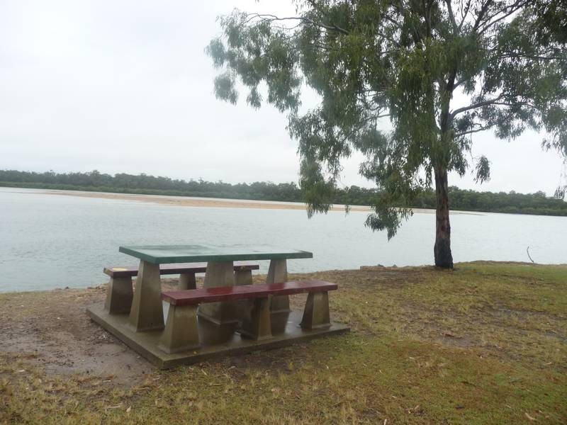 61 RIVER ROAD, Buxton QLD 4660