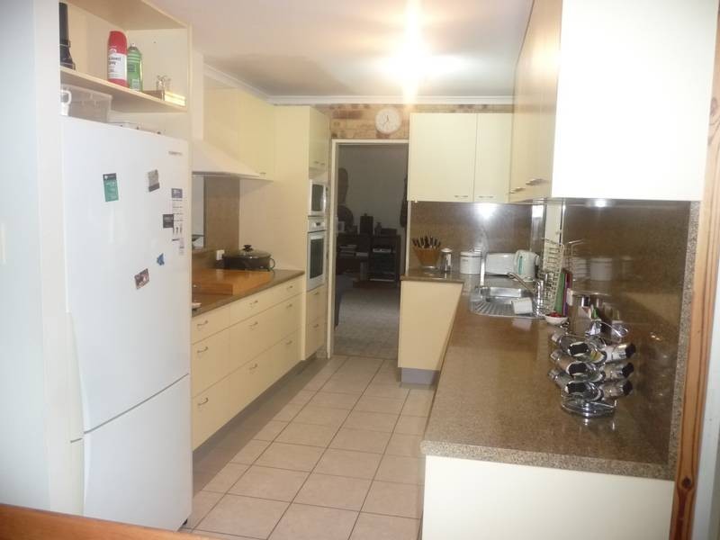 61 RIVER ROAD, Buxton QLD 4660