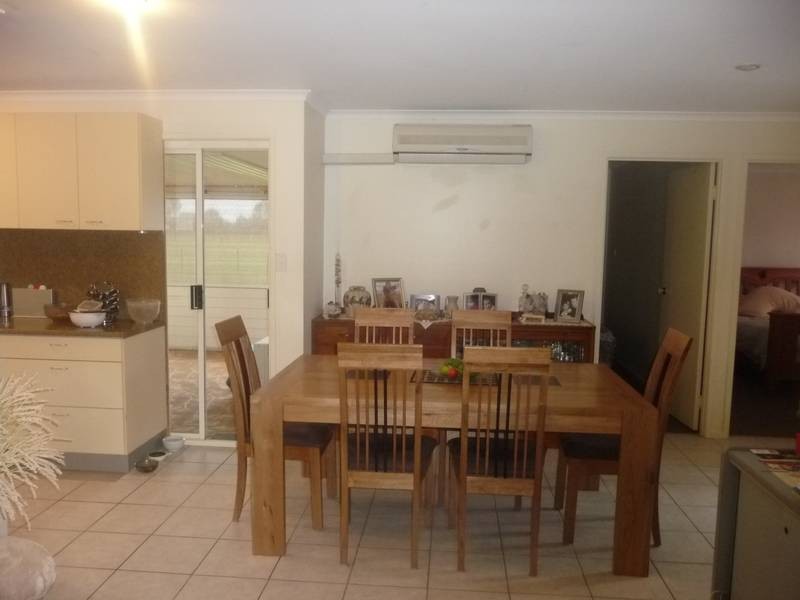 61 RIVER ROAD, Buxton QLD 4660