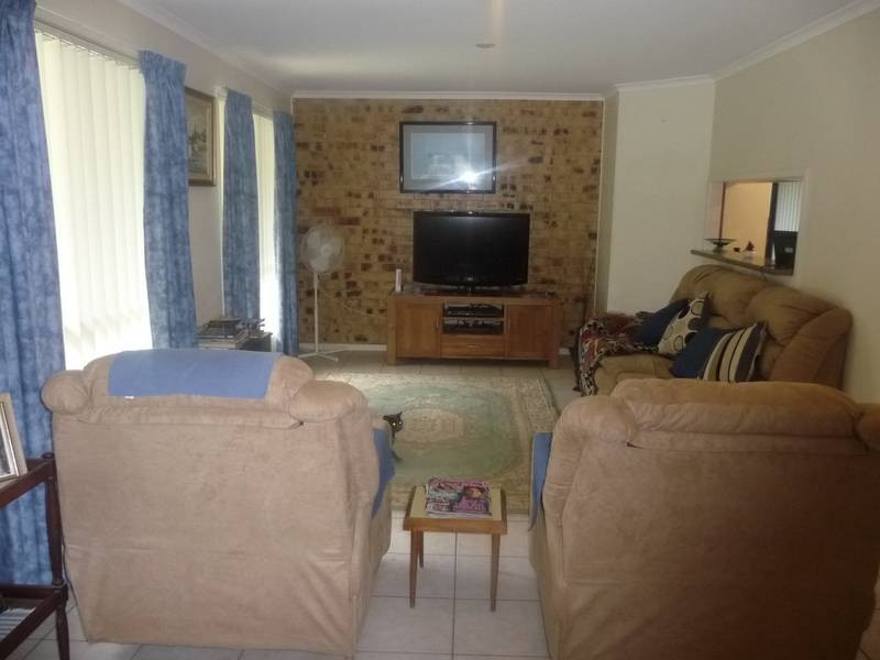 61 RIVER ROAD, Buxton QLD 4660