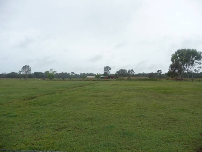 61 RIVER ROAD, Buxton QLD 4660