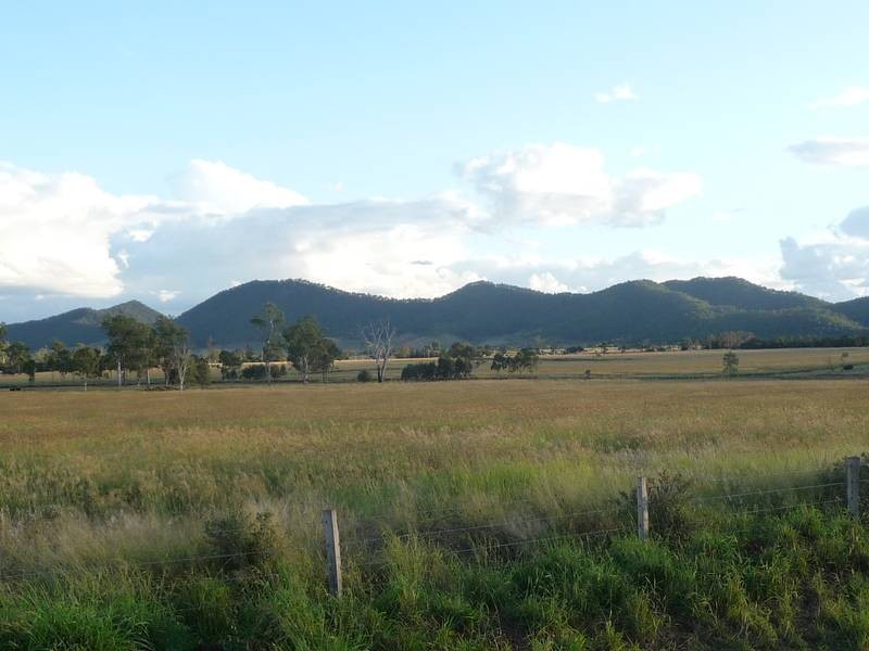 12120 ISIS HIGHWAY, Coalstoun Lakes QLD 4621