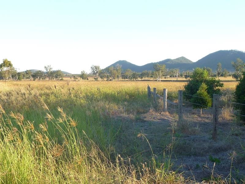 12120 ISIS HIGHWAY, Coalstoun Lakes QLD 4621