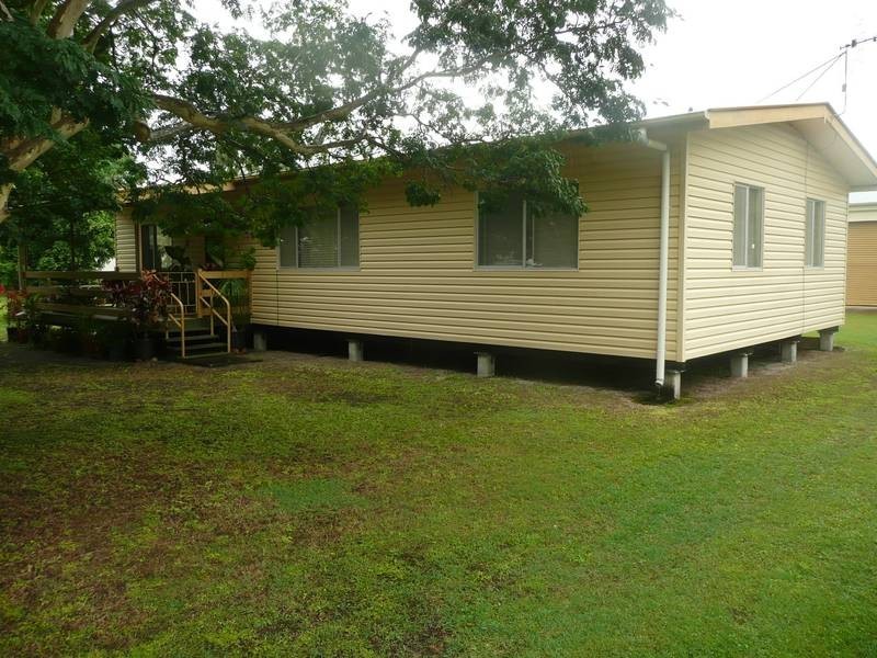 14 TORBANLEA STREET, Burrum Heads QLD 4659