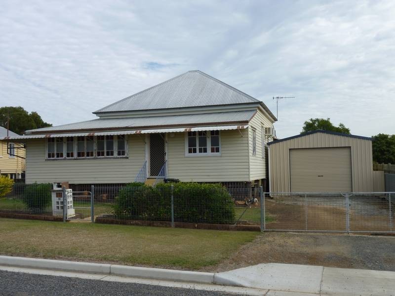 12 Tardent Street, Biggenden QLD 4621
