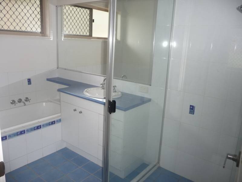 67 Thompson Road, Childers QLD 4660