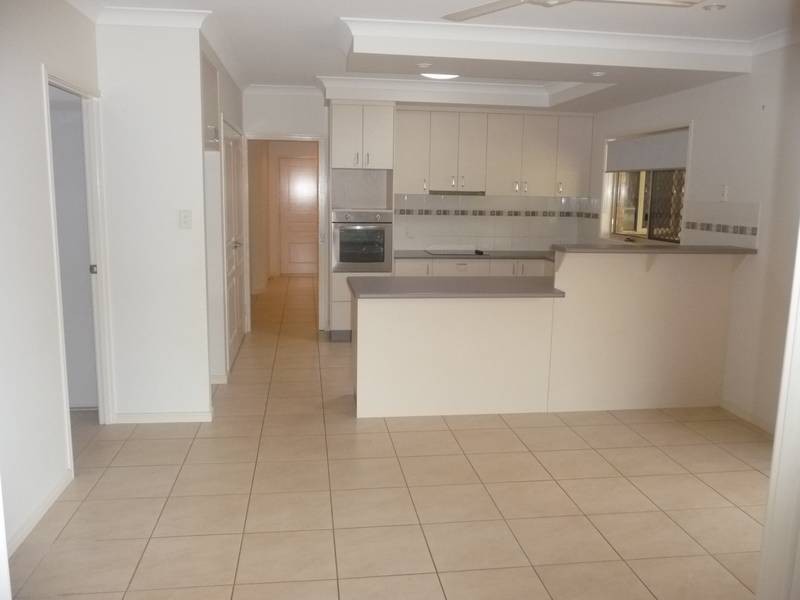 67 Thompson Road, Childers QLD 4660