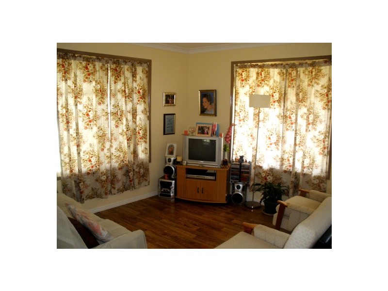 23 Barrow, Gayndah QLD 4625