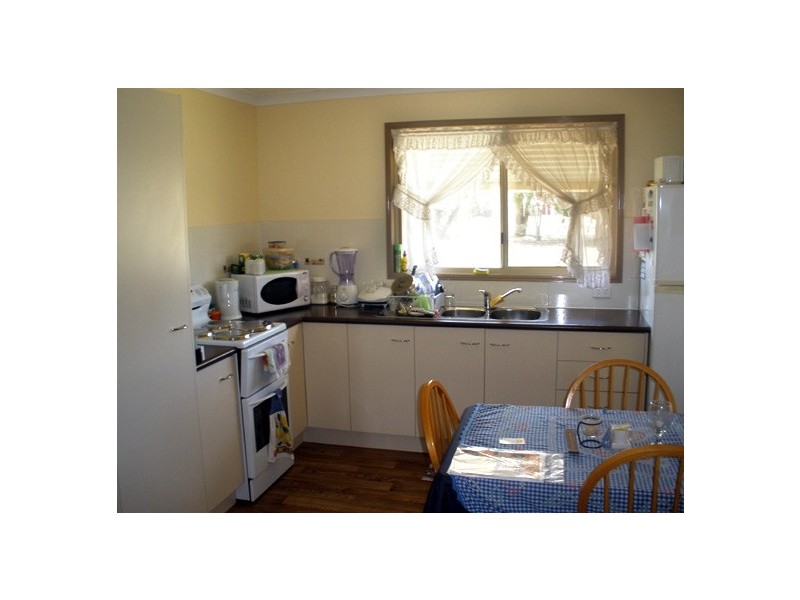 23 Barrow, Gayndah QLD 4625