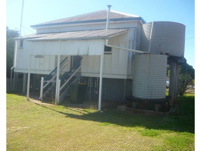 4 Broadhurst Street, Childers QLD 4660