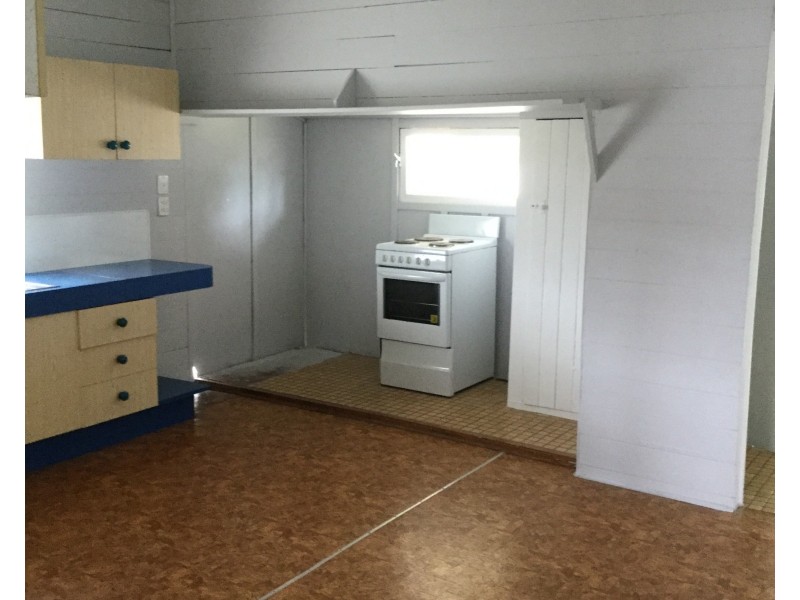 4 Broadhurst Street, Childers QLD 4660