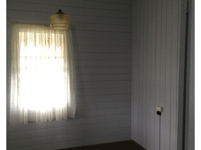 4 Broadhurst Street, Childers QLD 4660