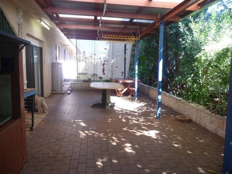 3 THOMPSON ROAD, Childers QLD 4660