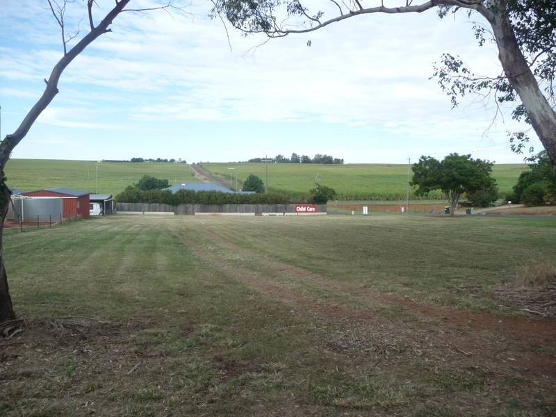 15-17 TAYLOR STREET, Childers QLD 4660