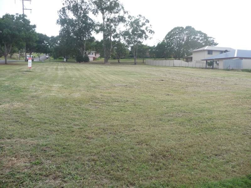 15-17 TAYLOR STREET, Childers QLD 4660