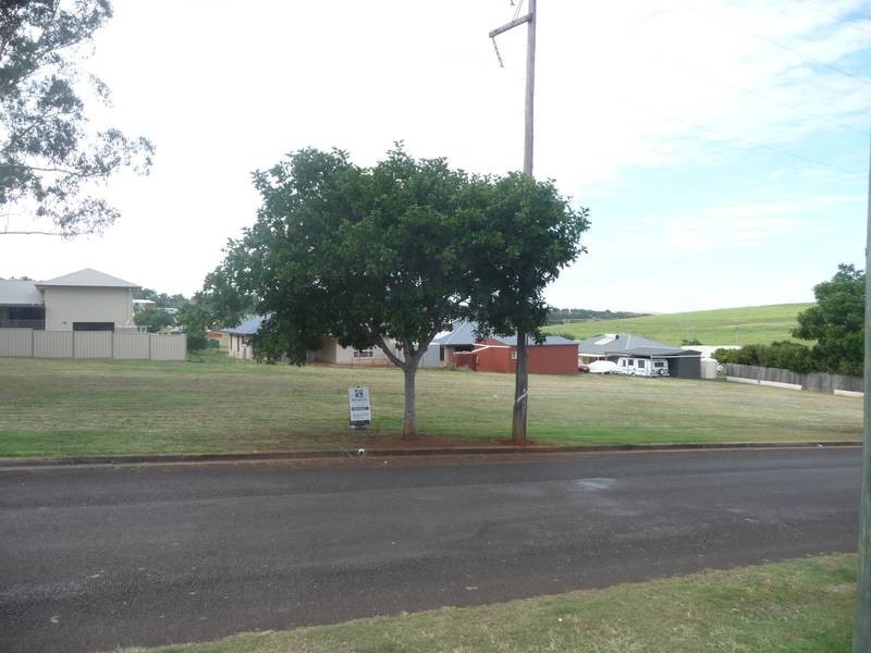 15-17 TAYLOR STREET, Childers QLD 4660