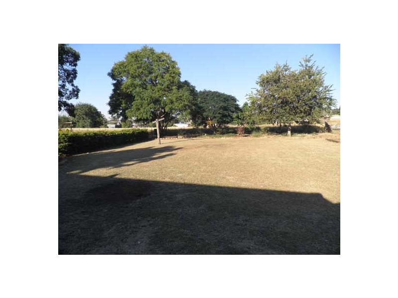 59 Barrow Street, Gayndah QLD 4625