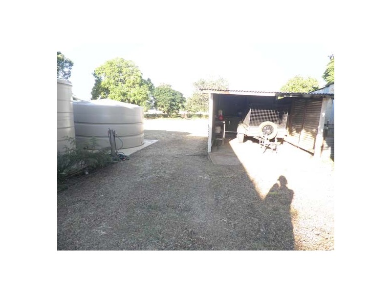 59 Barrow Street, Gayndah QLD 4625