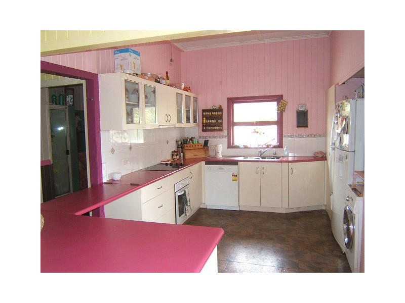 196 Churchill Street, Childers QLD 4660