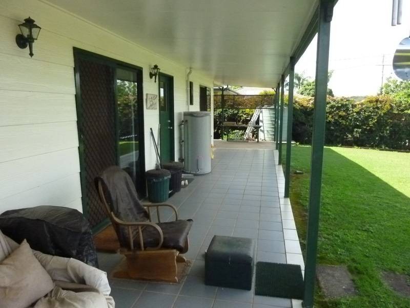 1 CANECUTTER COURT, Childers QLD 4660