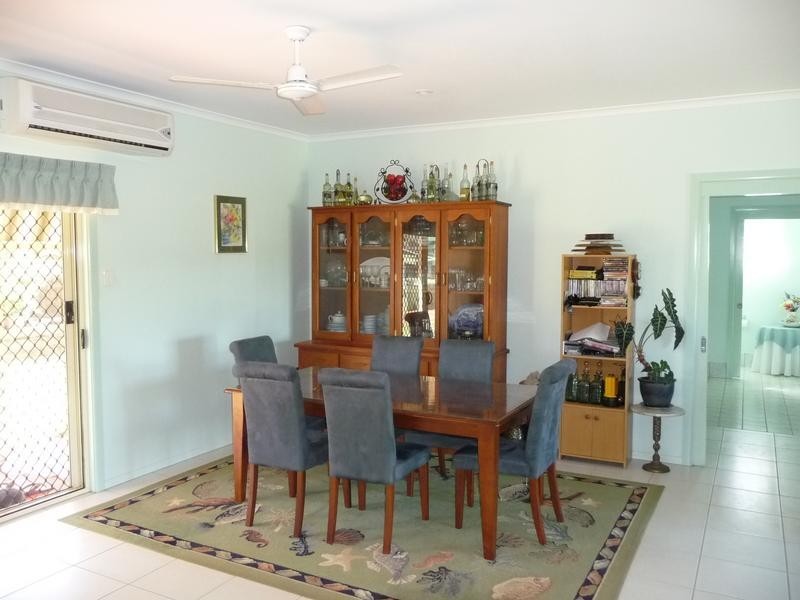 4 Pioneer Avenue, Childers QLD 4660