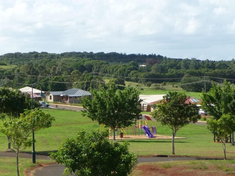 4 Pioneer Avenue, Childers QLD 4660