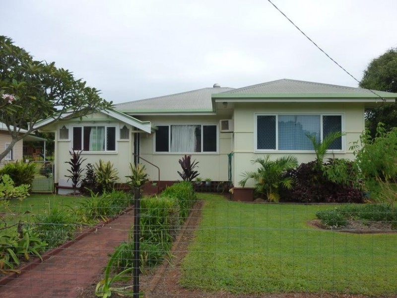 16 Gaydon Street, Childers QLD 4660