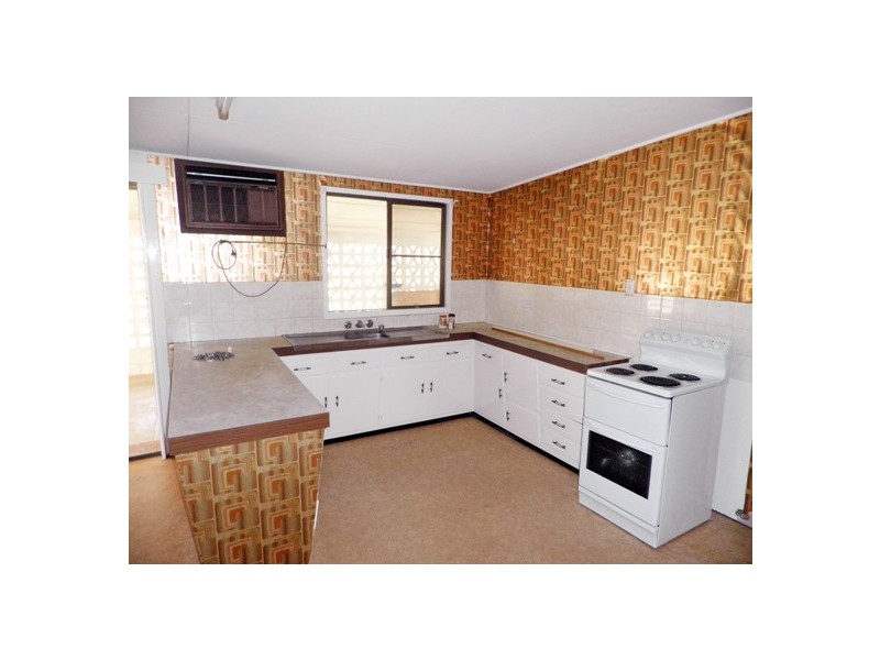 48 Bridge Street, Gayndah QLD 4625