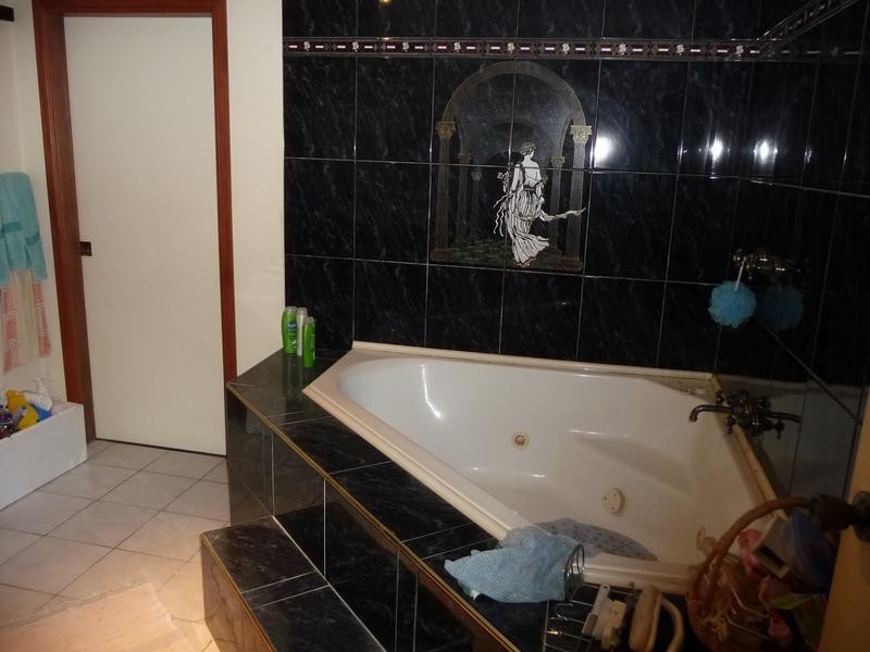 190 Sunnybrae Circuit, Redridge QLD 4660