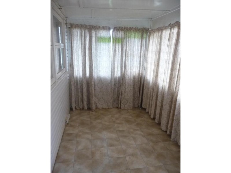 8 Main Street, Coalstoun Lakes QLD 4621