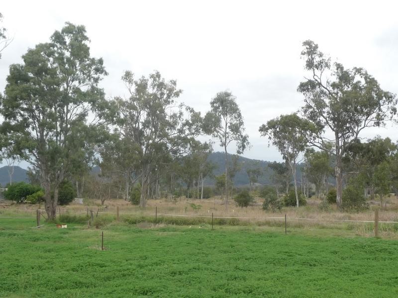 8 Main Street, Coalstoun Lakes QLD 4621