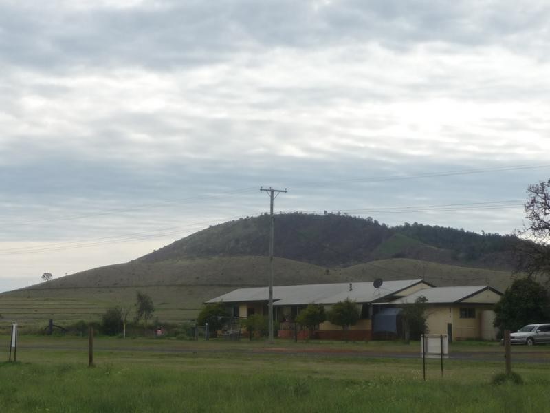 8 Main Street, Coalstoun Lakes QLD 4621