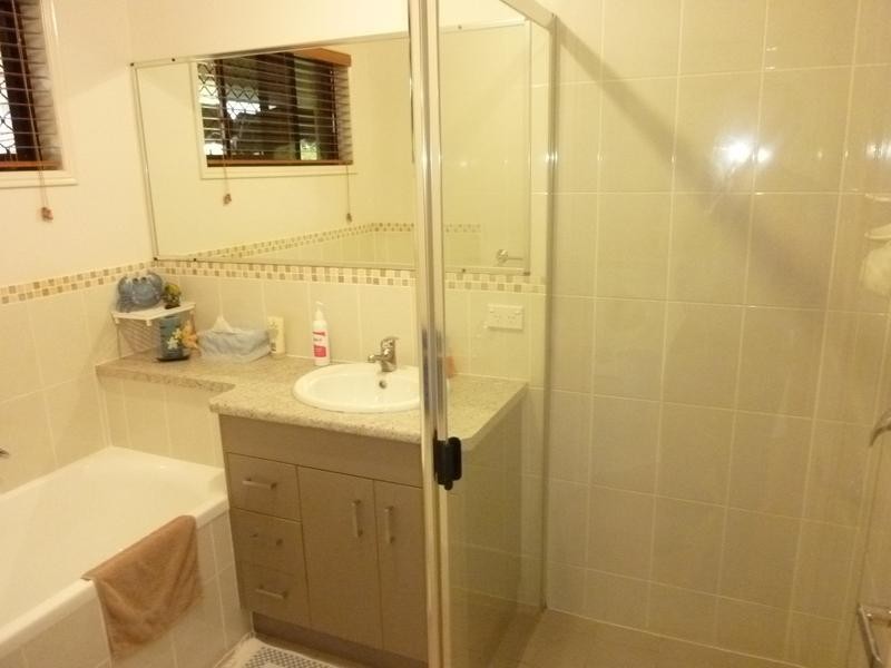 6 BODALLA STREET, Apple Tree Creek QLD 4660