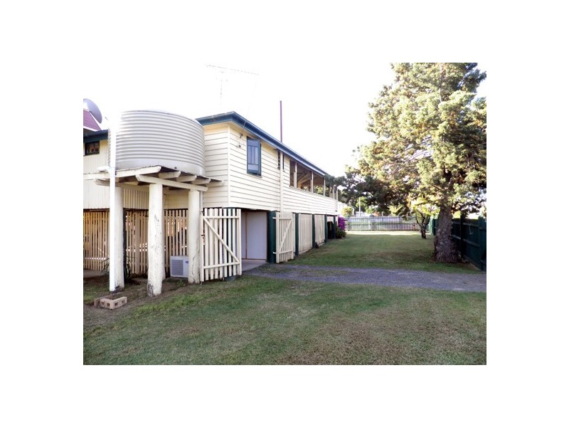 67 Meson Street, Gayndah QLD 4625