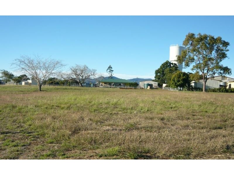 13 HORTON STREET, Biggenden QLD 4621