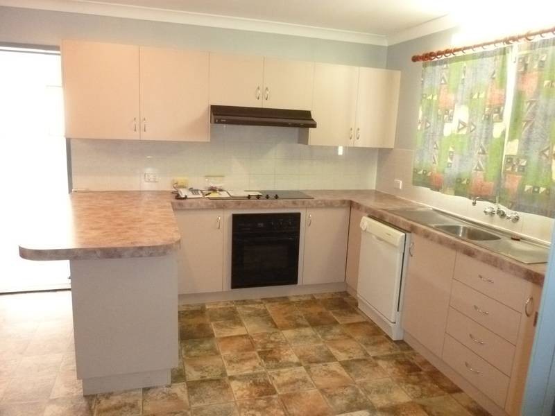 18 NOAKES STREET, Childers QLD 4660