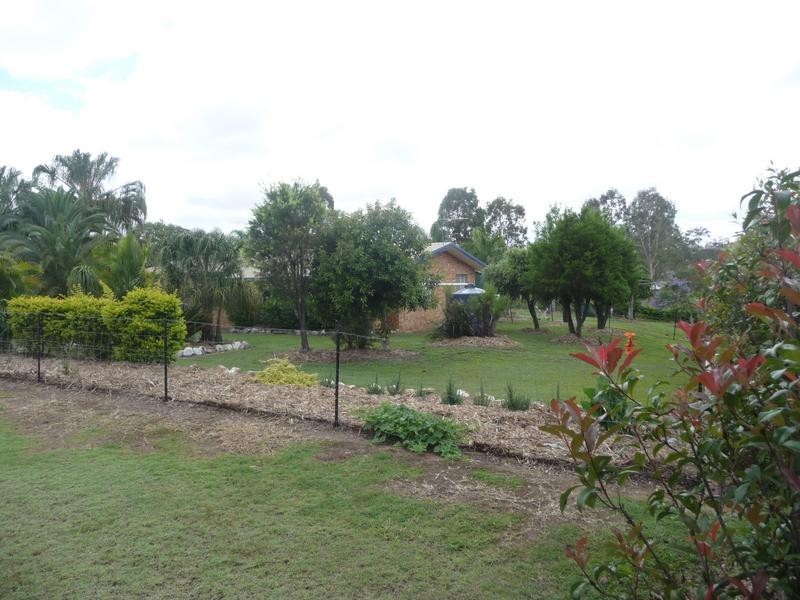 10 LISTER STREET, Apple Tree Creek QLD 4660