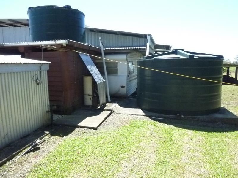 400 VOSS ROAD, North Gregory QLD 4660