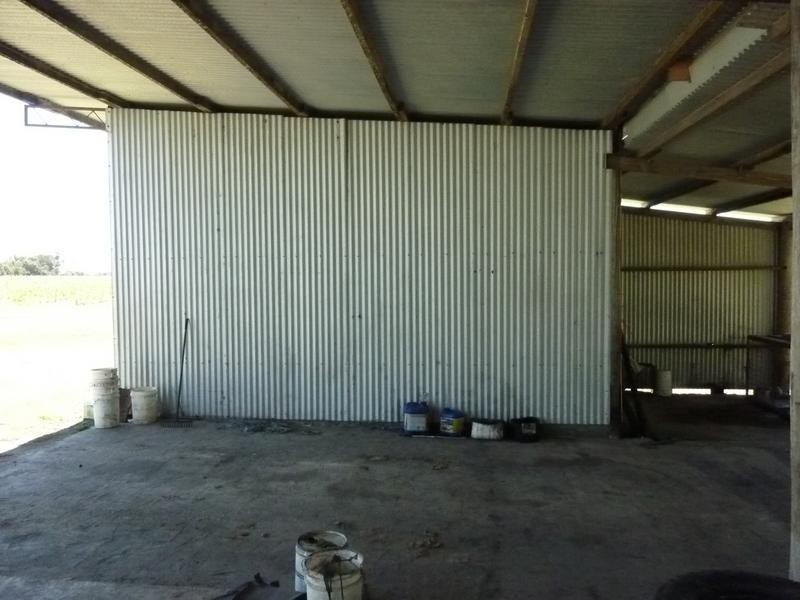 400 VOSS ROAD, North Gregory QLD 4660