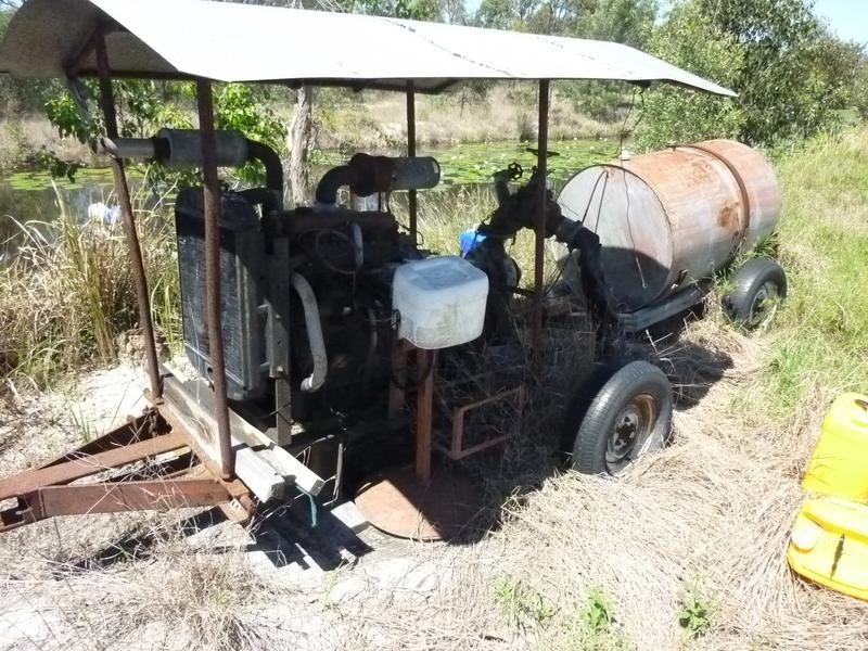 400 VOSS ROAD, North Gregory QLD 4660