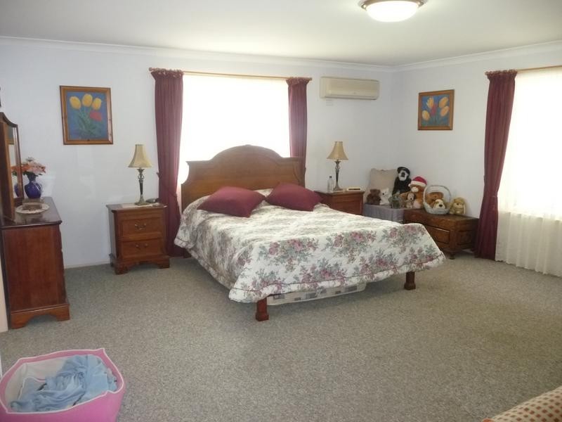 2 SUNNYBRAE CIRCUIT, Redridge QLD 4660